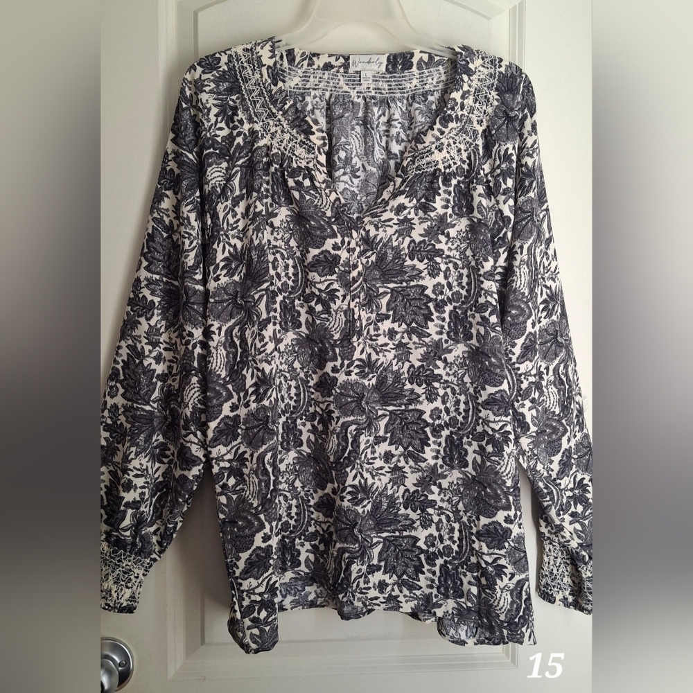 Wonderly Monochrome Floral Top Poly Sz L GORH‎ FORMAL Party Grunge Long Sleeve
